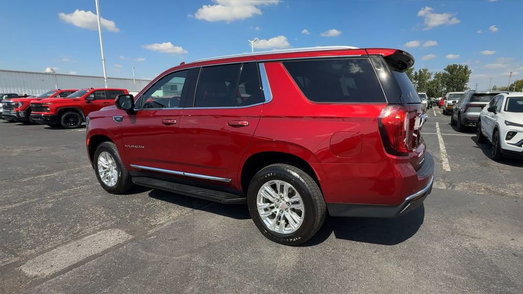Used 2023 GMC Yukon SLT AWD/4WD image 6