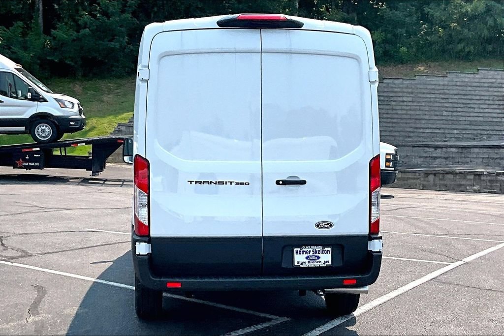 New 2026 Ford Transit 350 148 Medium Roof RWD image 4