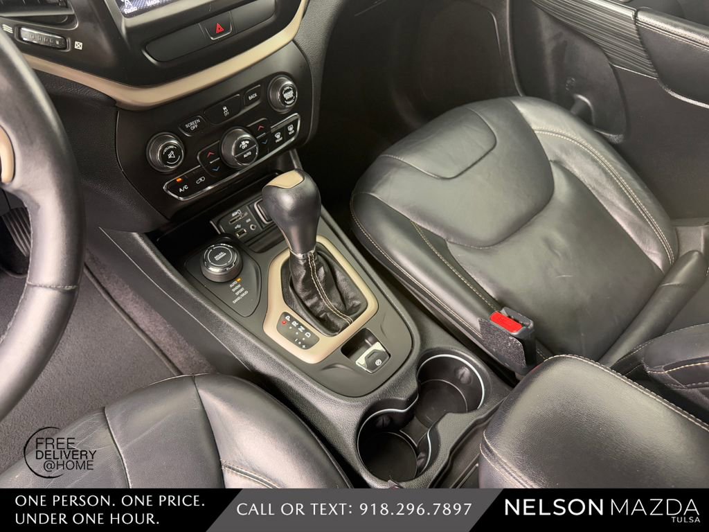 Used 2016 Jeep Cherokee Limited image 28