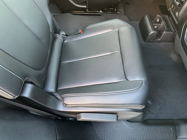 New 2025 Jeep Grand Cherokee L Limited image 17