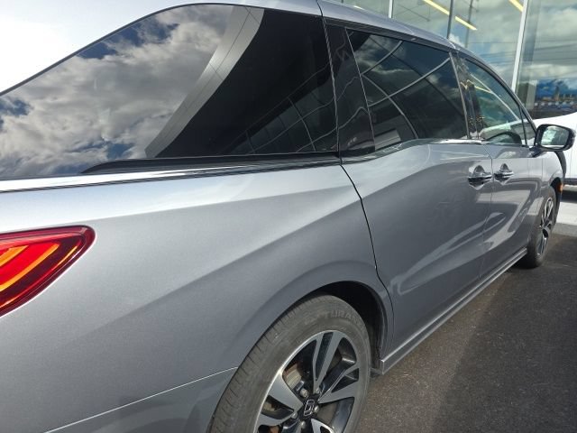 Used 2020 Honda Odyssey Elite image 3