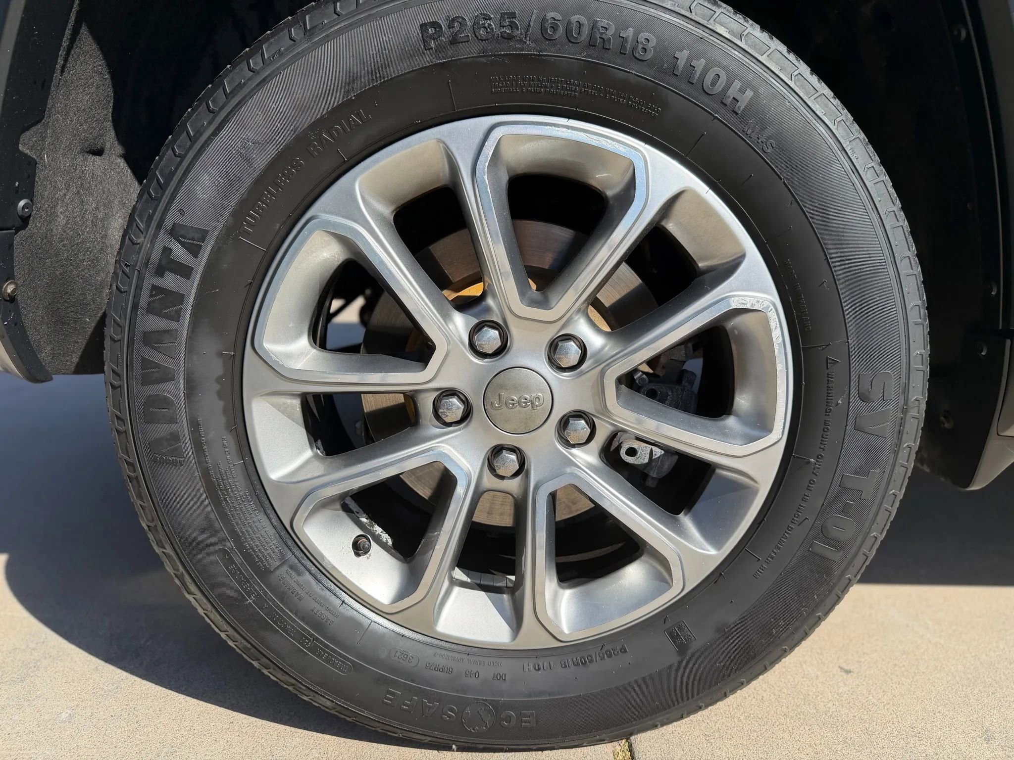 Used 2015 Jeep Grand Cherokee Limited image 14