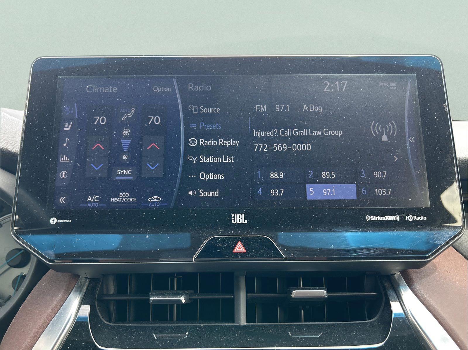 Used 2021 Toyota Venza XLE w/ Softex Package image 28
