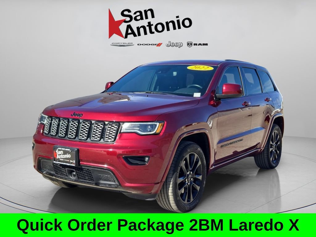 Used 2022 Jeep Grand Cherokee Laredo X image 3
