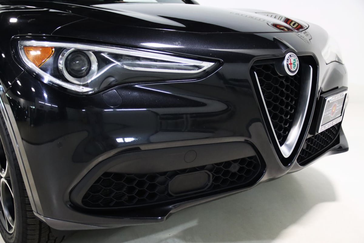 Used 2022 Alfa Romeo Stelvio Ti AWD/4WD image 24
