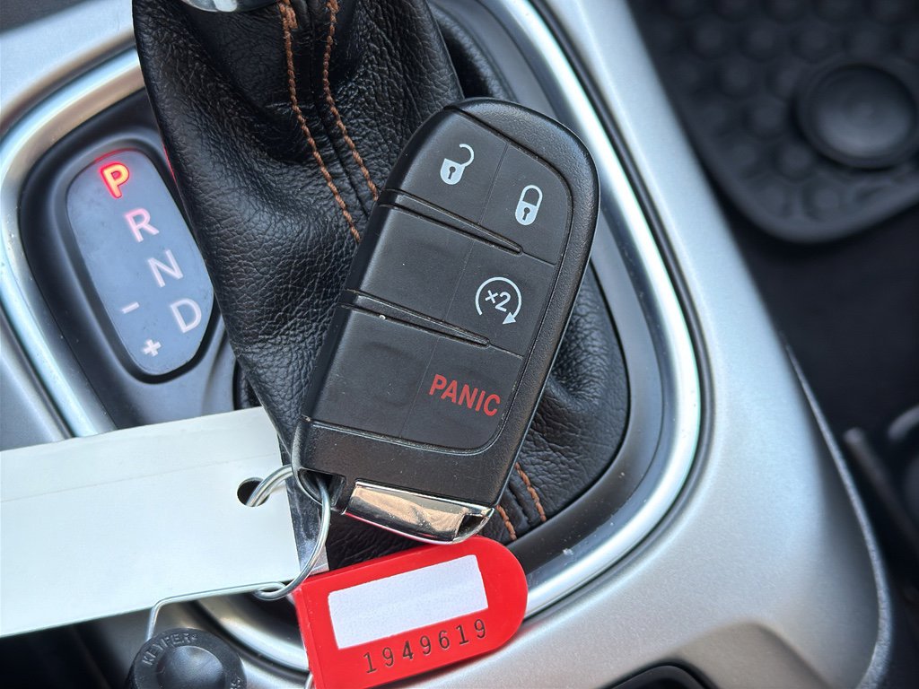 Used 2019 Jeep Compass Latitude w/ Cold Weather Group image 35