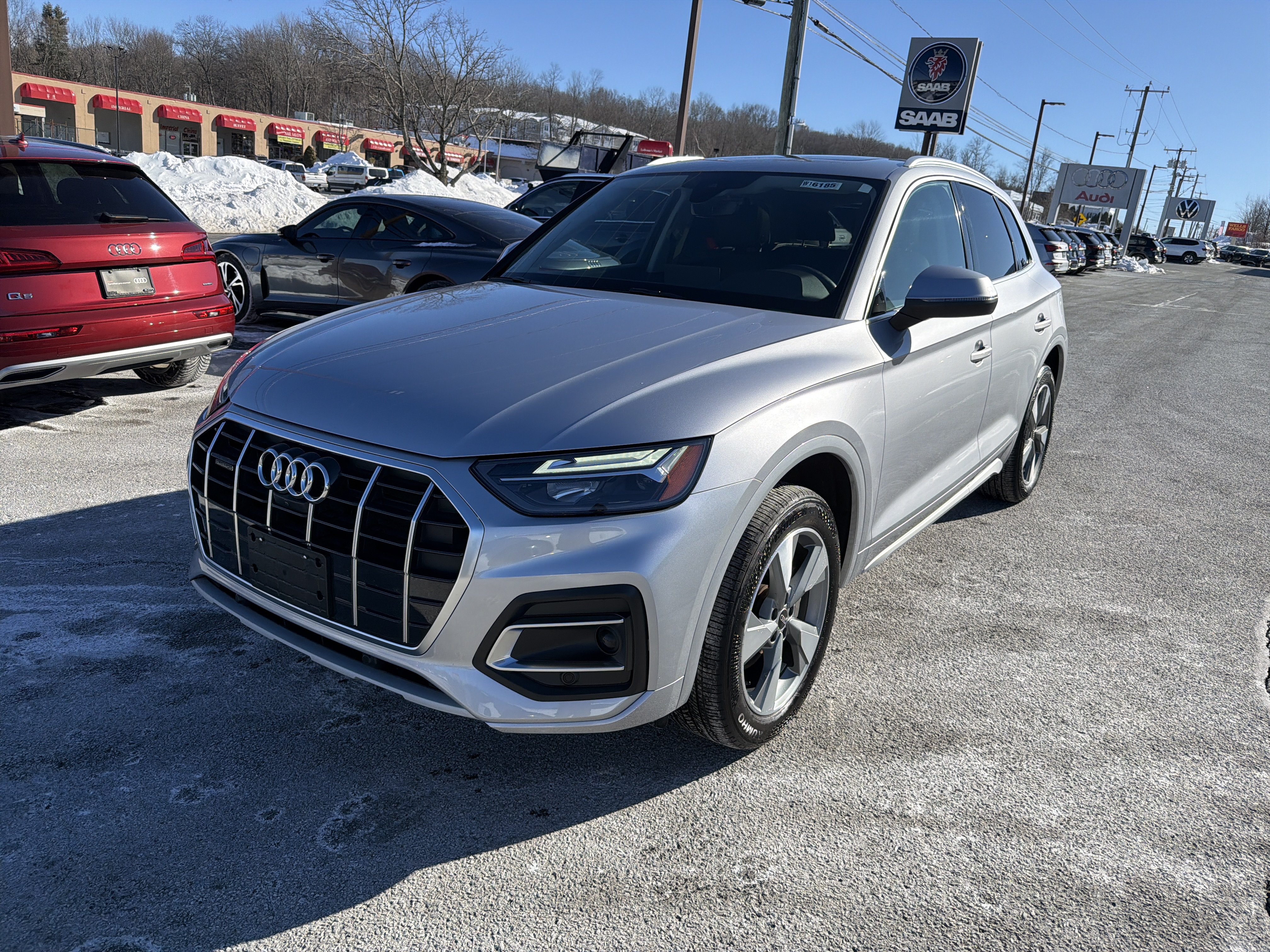 Certified 2023 Audi Q5 2.0T Premium Plus w/ Premium Plus Package AWD/4WD image 3
