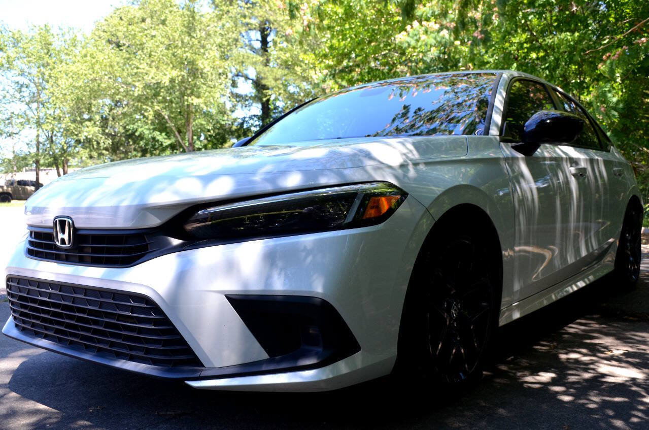 Used 2022 Honda Civic Sport image 2