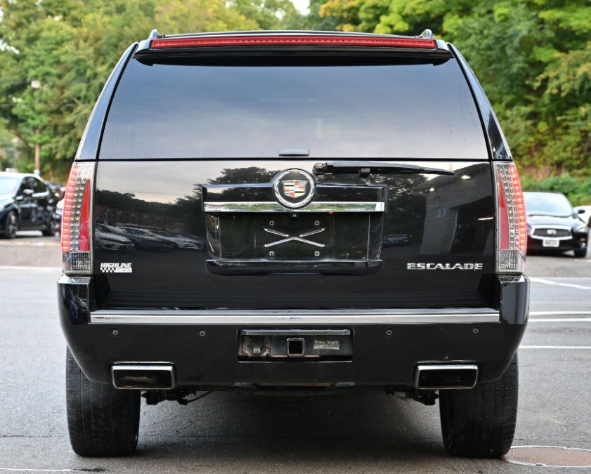Used 2014 Cadillac Escalade Premium AWD/4WD image 4