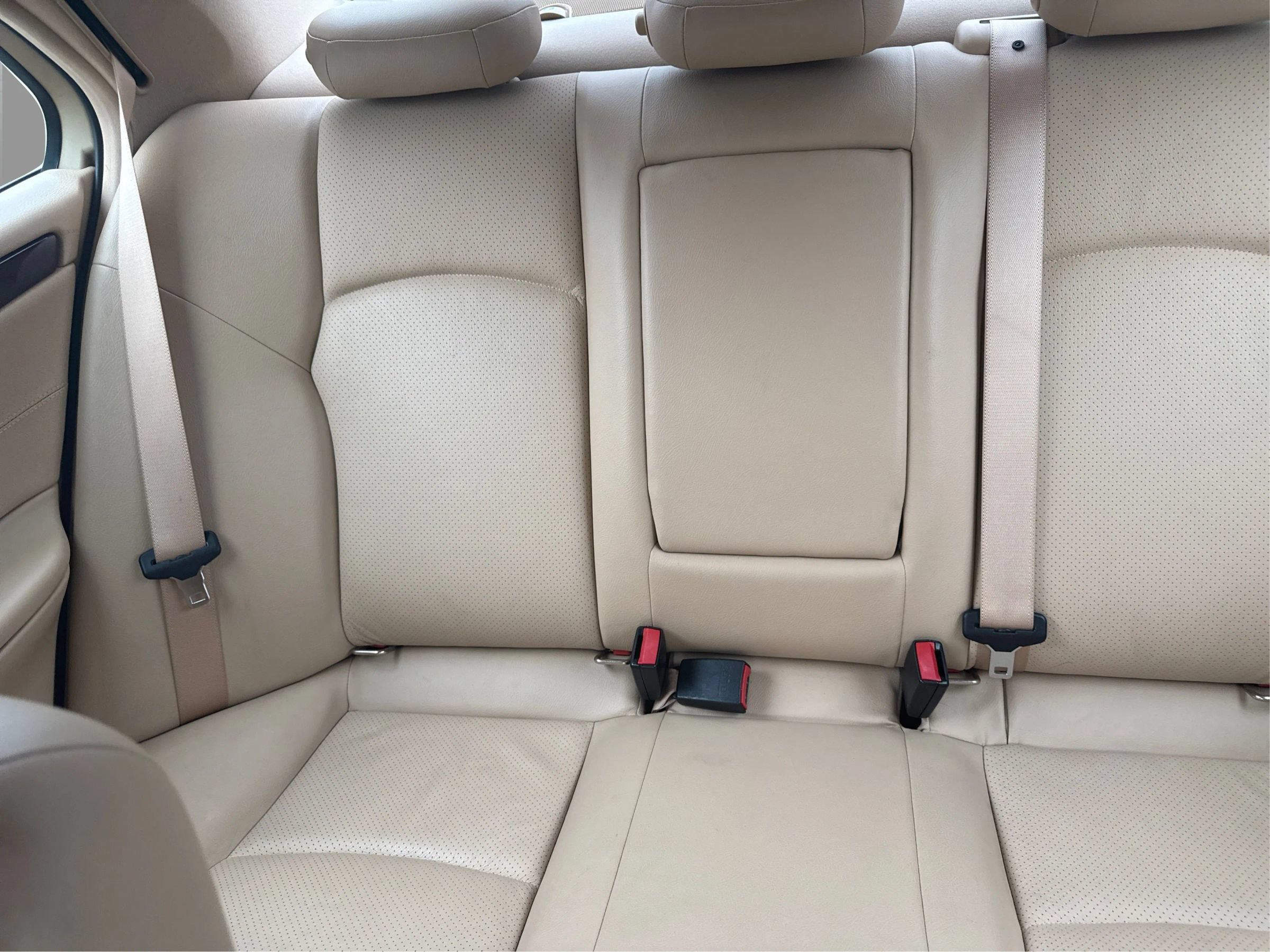 Used 2001 Mercedes-Benz C 320 Sedan image 17