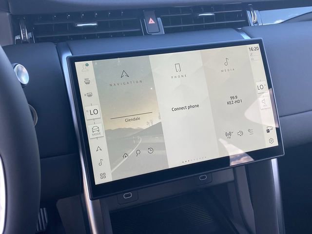 New 2025 Land Rover Discovery Sport S image 8
