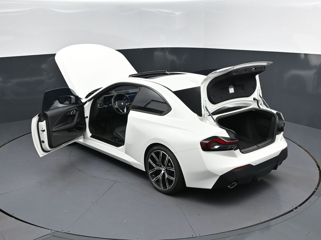 Certified 2024 BMW 230i Coupe w/ Premium Package image 2