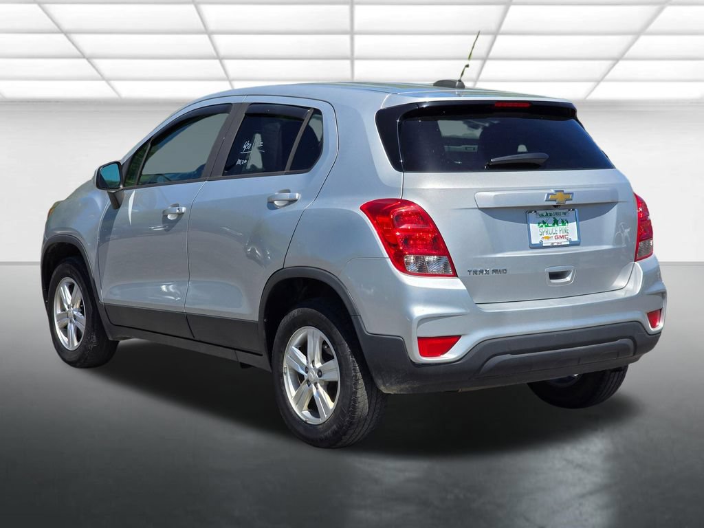 Used 2020 Chevrolet Trax LS w/ Tint and Cruise Package AWD/4WD image 15