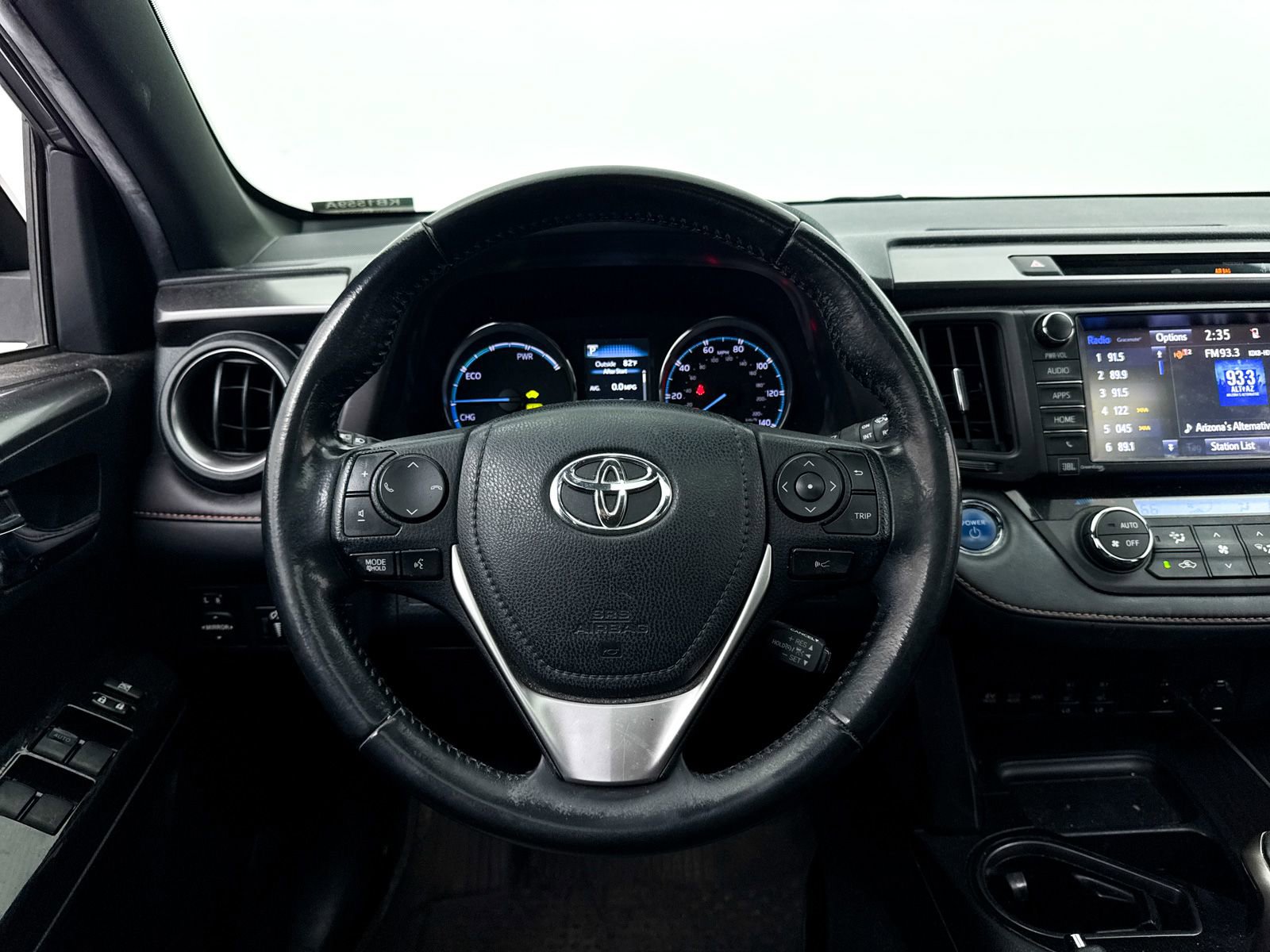 Used 2018 Toyota RAV4 SE AWD/4WD image 29