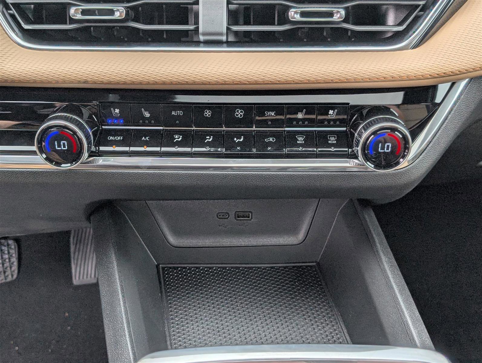 New 2026 Chevrolet Equinox ACTIV w/ Convenience Package III image 24