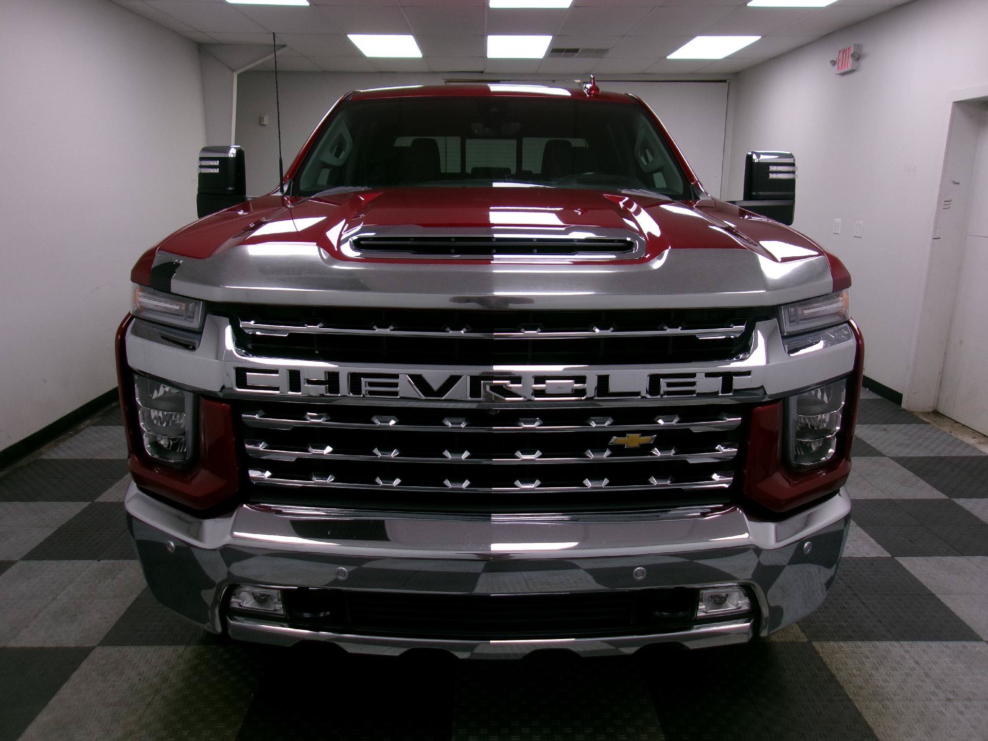 Used 2021 Chevrolet Silverado 2500 LTZ w/ LTZ Premium Package AWD/4WD image 16