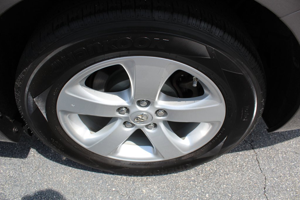 Used 2015 Toyota Sienna LE image 17