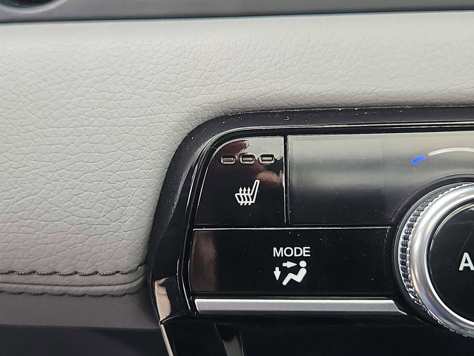 Used 2023 Honda Pilot Touring image 19