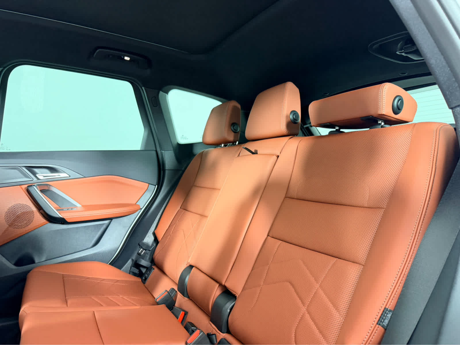 New 2027 BMW X1 xDrive28i AWD/4WD image 16