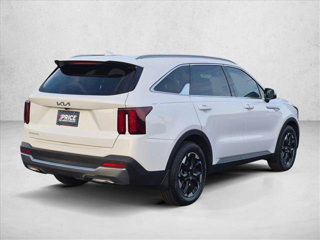 Used 2025 Kia Sorento S w/ Panoramic Sunroof Package FWD image 5