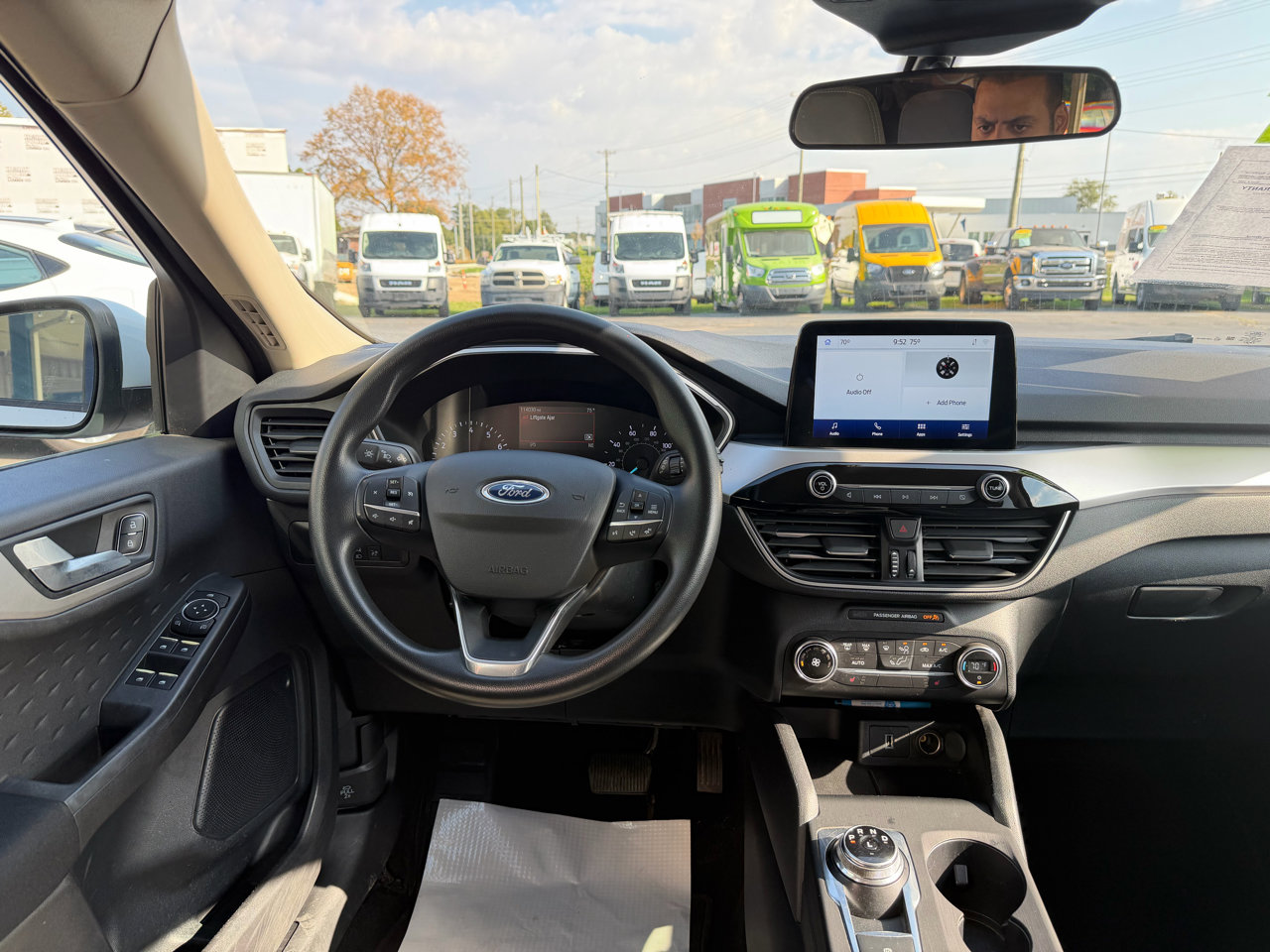 Used 2020 Ford Escape SE image 16