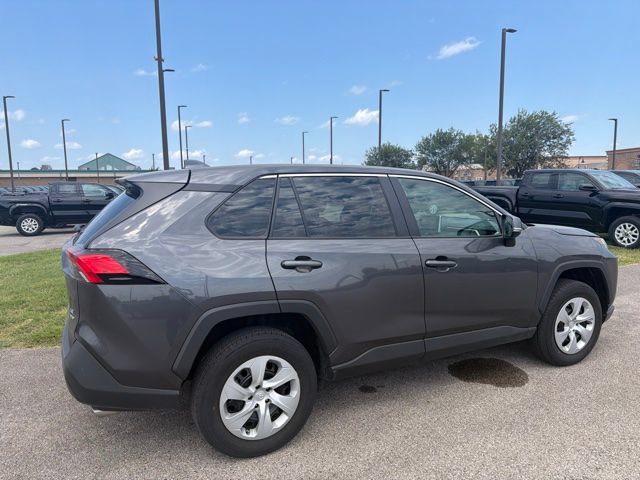 Used 2024 Toyota RAV4 LE AWD/4WD image 10