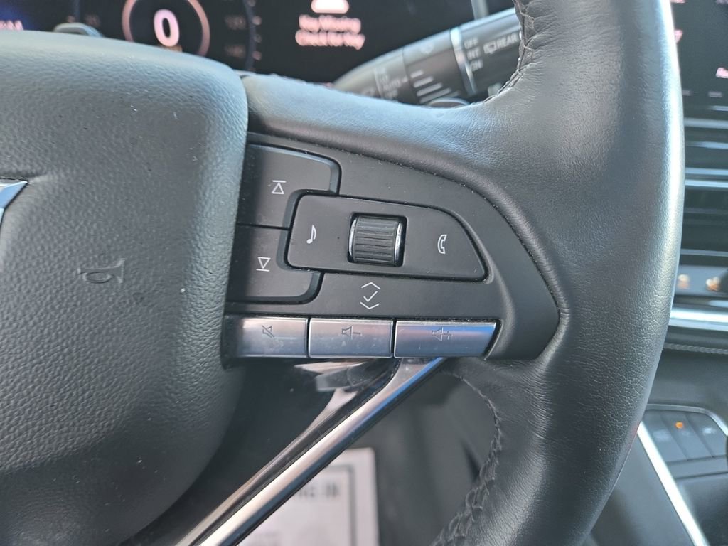 Certified 2024 Cadillac Escalade Sport w/ LPO, ONYX Package image 22