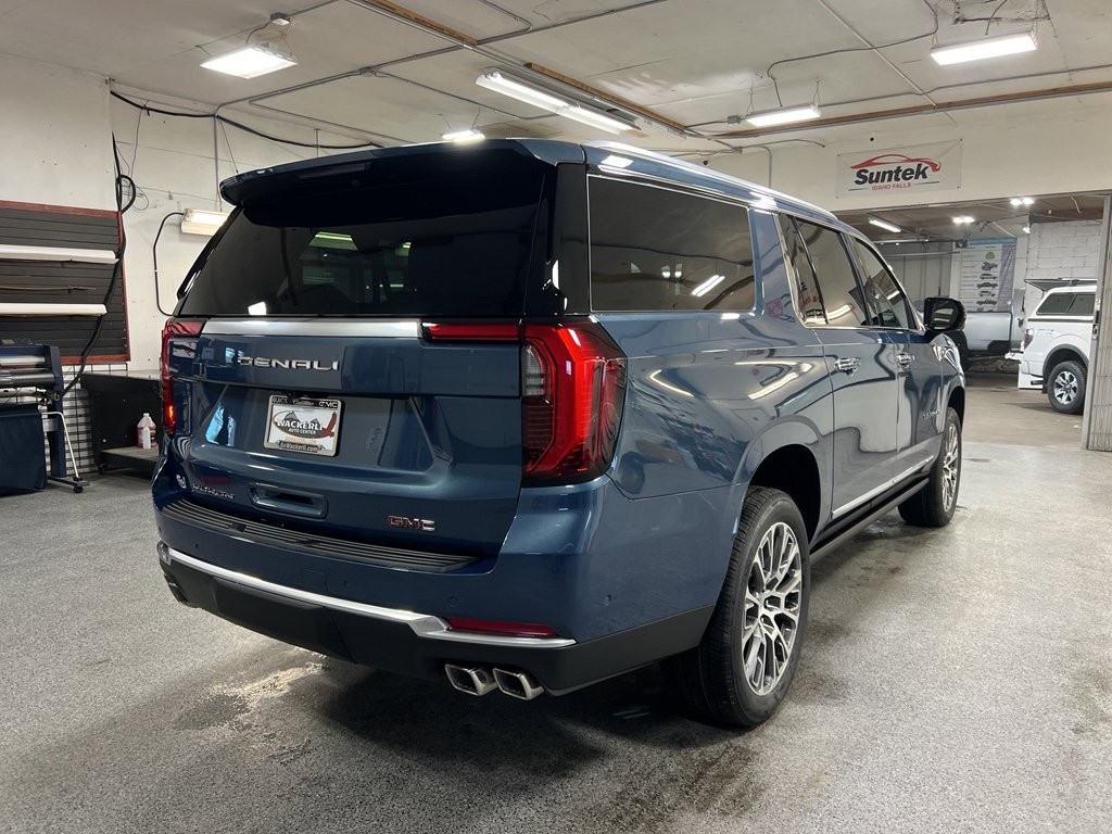 New 2026 GMC Yukon XL Denali w/ Sun & Power Step Package AWD/4WD image 5