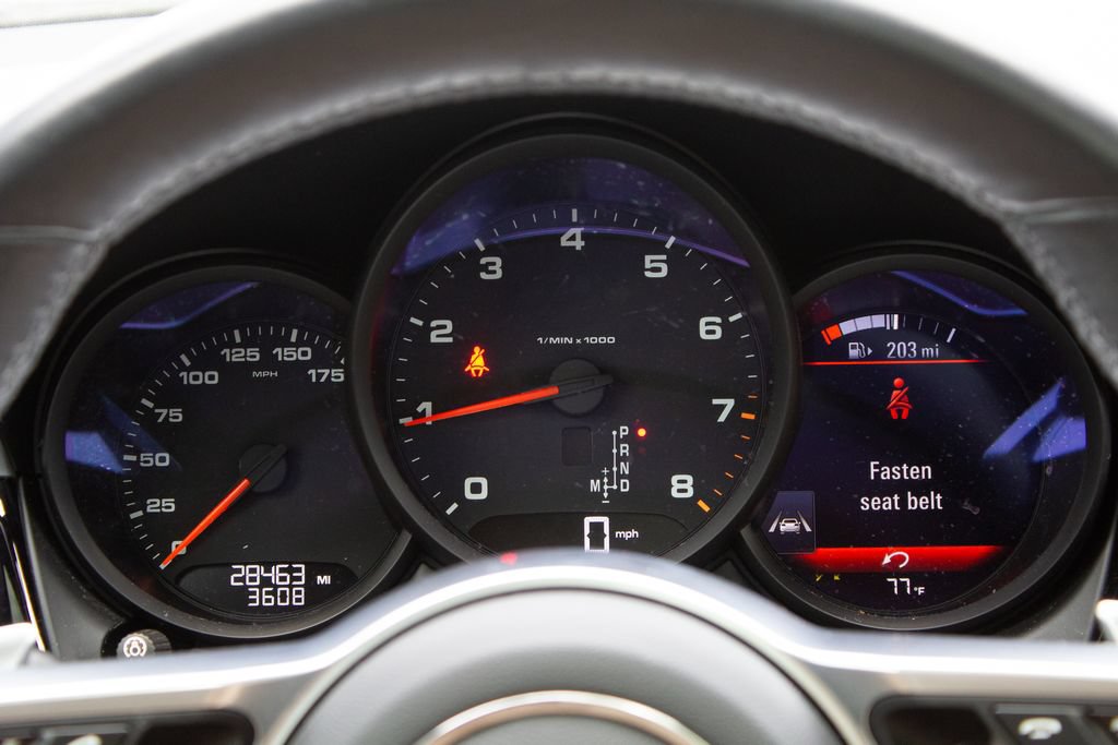 Used 2020 Porsche Macan AWD/4WD image 15