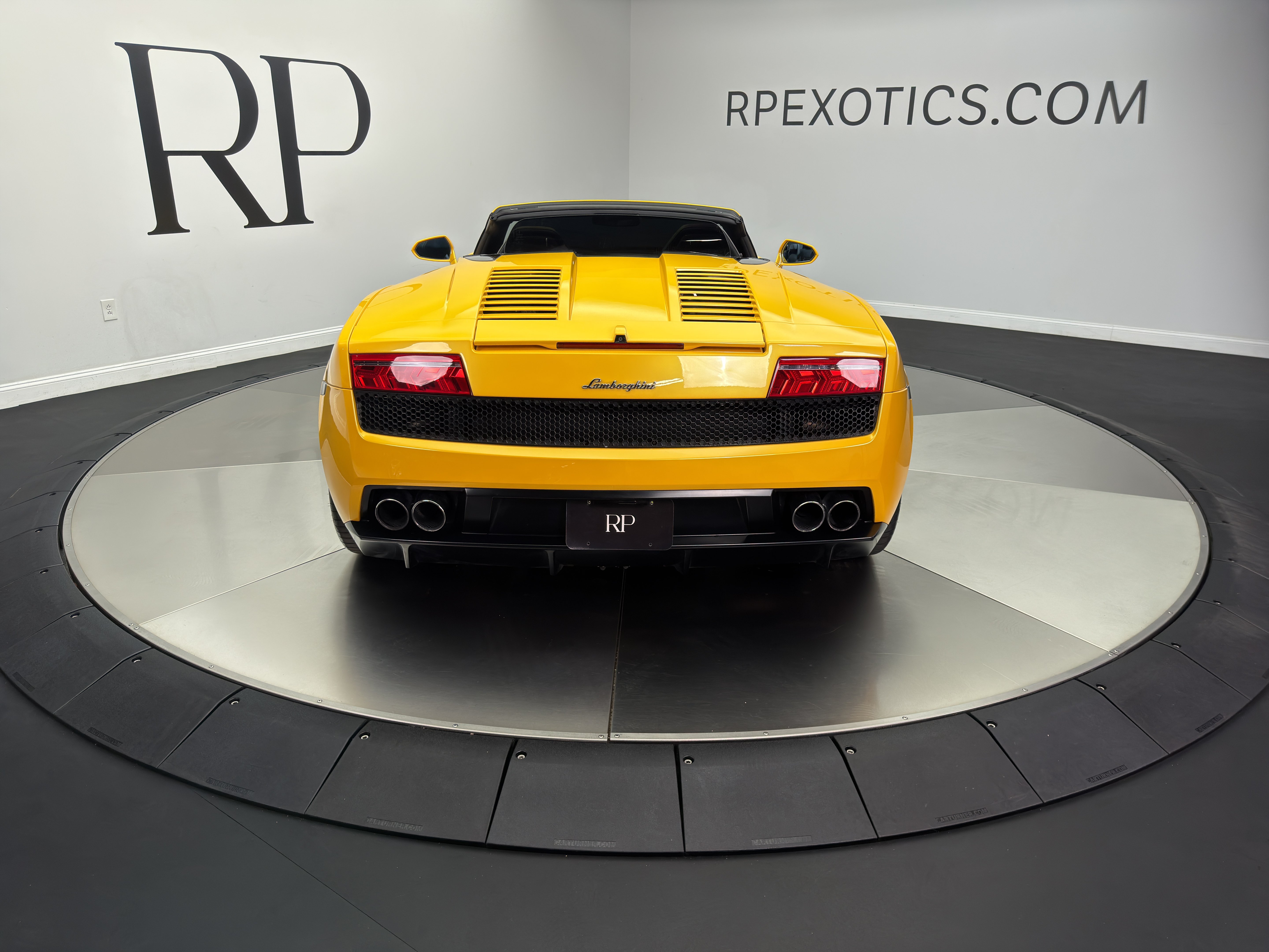 Used 2011 Lamborghini Gallardo LP 560-4 AWD/4WD image 5
