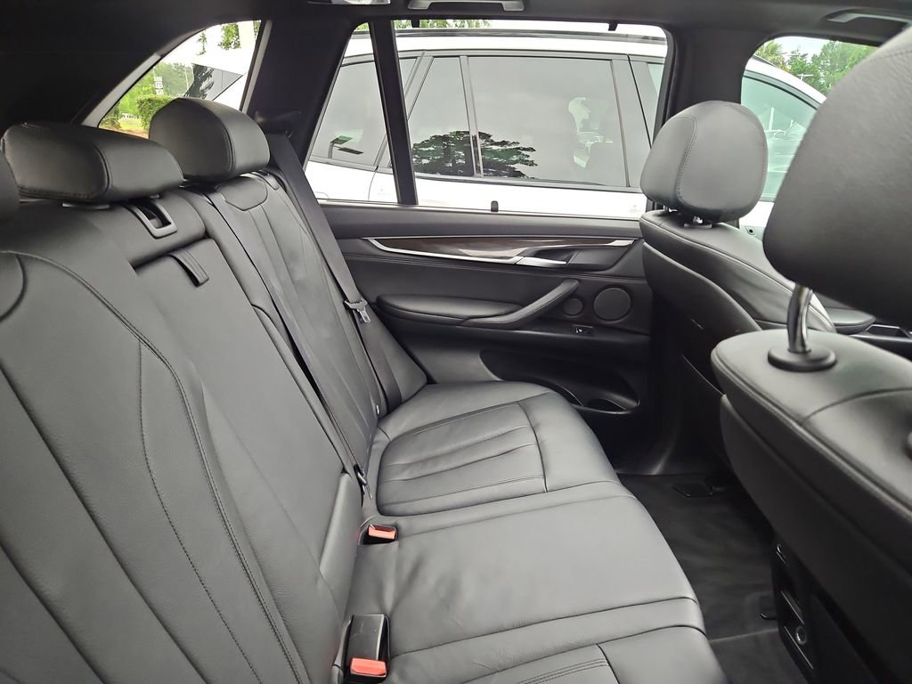 Used 2015 BMW X5 xDrive35i AWD/4WD image 9