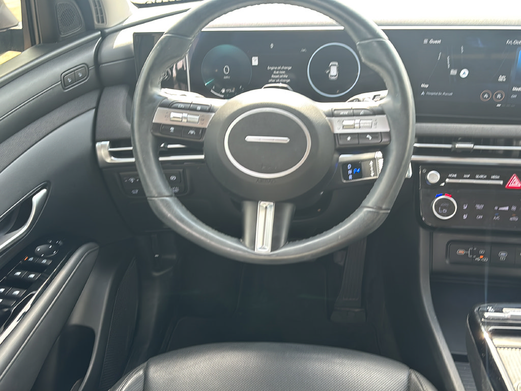 Used 2025 Hyundai Tucson Limited AWD/4WD image 18