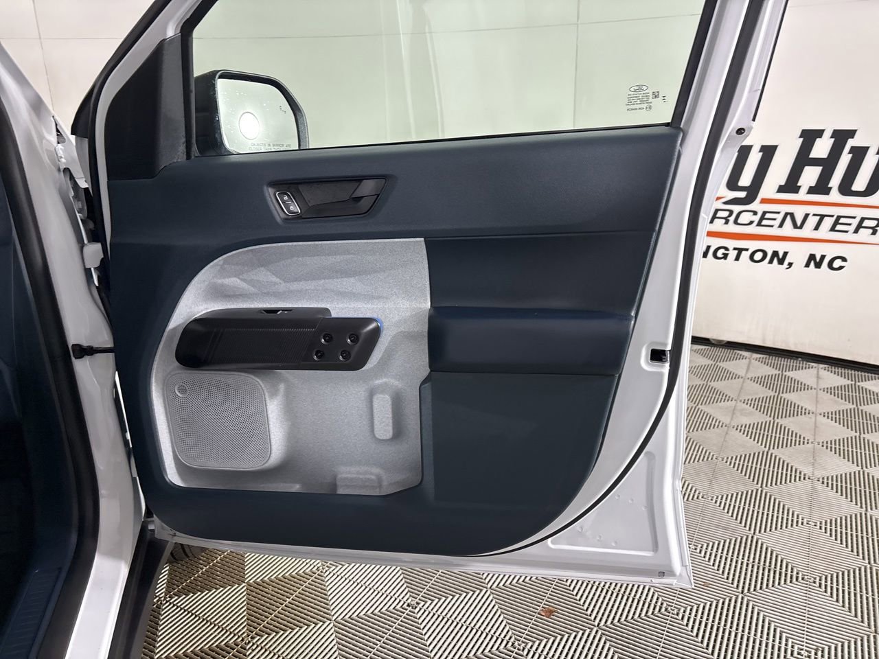 Used 2025 Ford Maverick XLT w/ Equipment Group 302A image 24