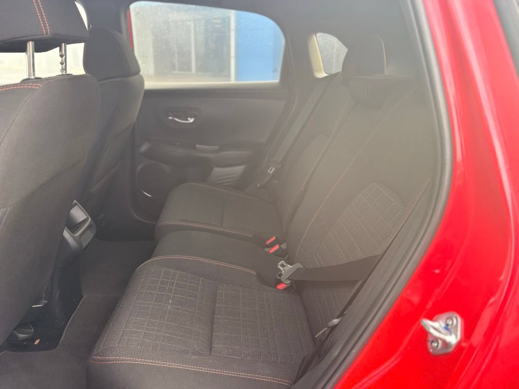 Used 2025 Honda HR-V Sport image 15