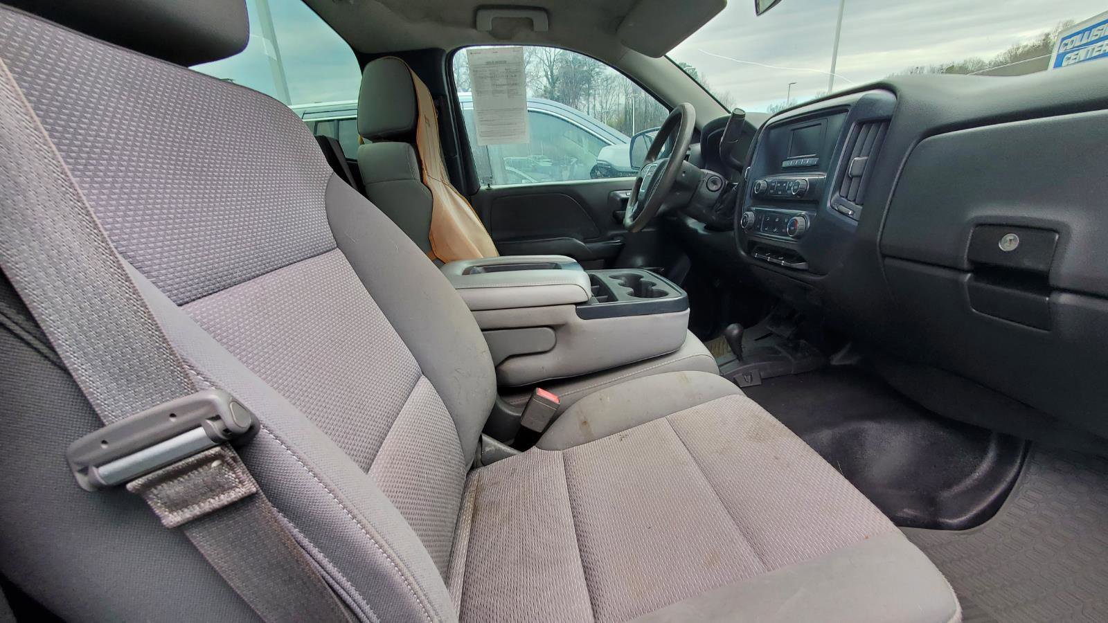 Used 2016 GMC Sierra 1500 4WD Reg Cab 133.0 image 5