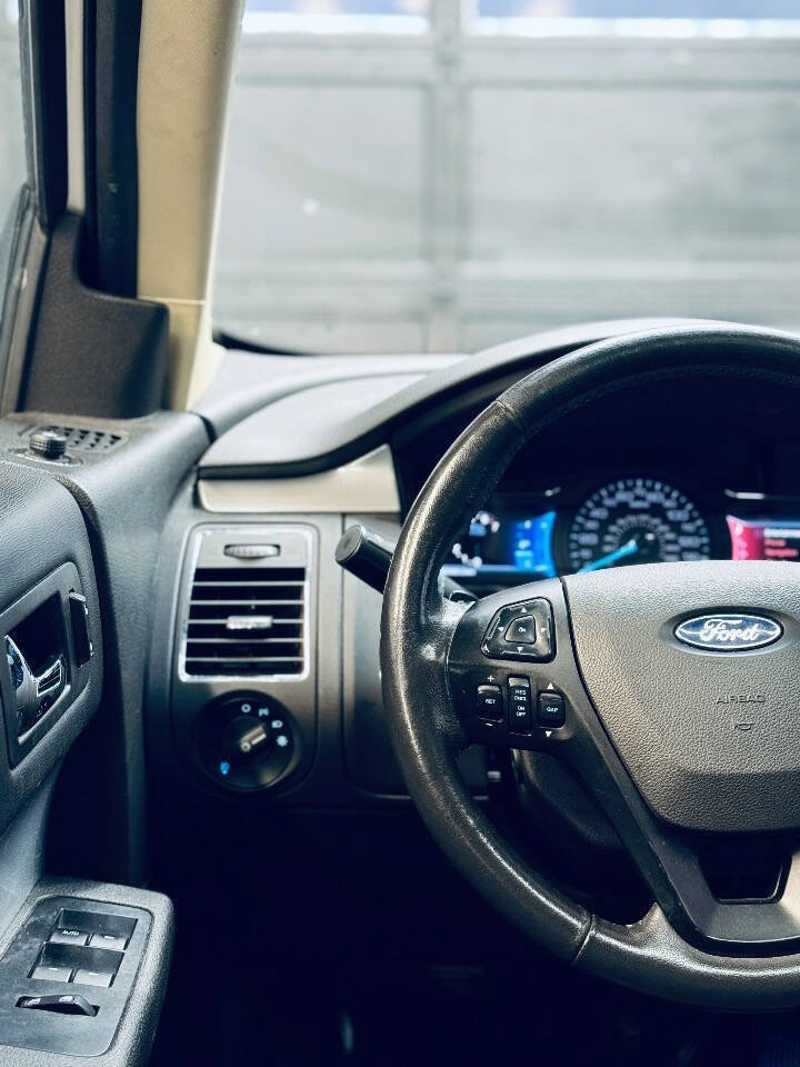 Used 2013 Ford Flex Limited image 17