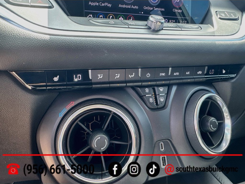 Used 2021 Chevrolet Blazer LT FWD image 18