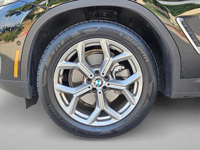 Used 2023 BMW X4 xDrive30i w/ Premium Package AWD/4WD image 25