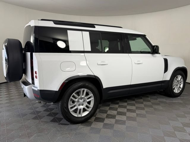 Used 2025 Land Rover Defender 110 S AWD/4WD image 8
