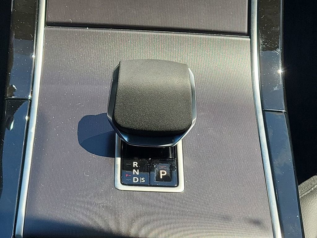 New 2026 Land Rover Range Rover Velar Dynamic SE AWD/4WD image 20