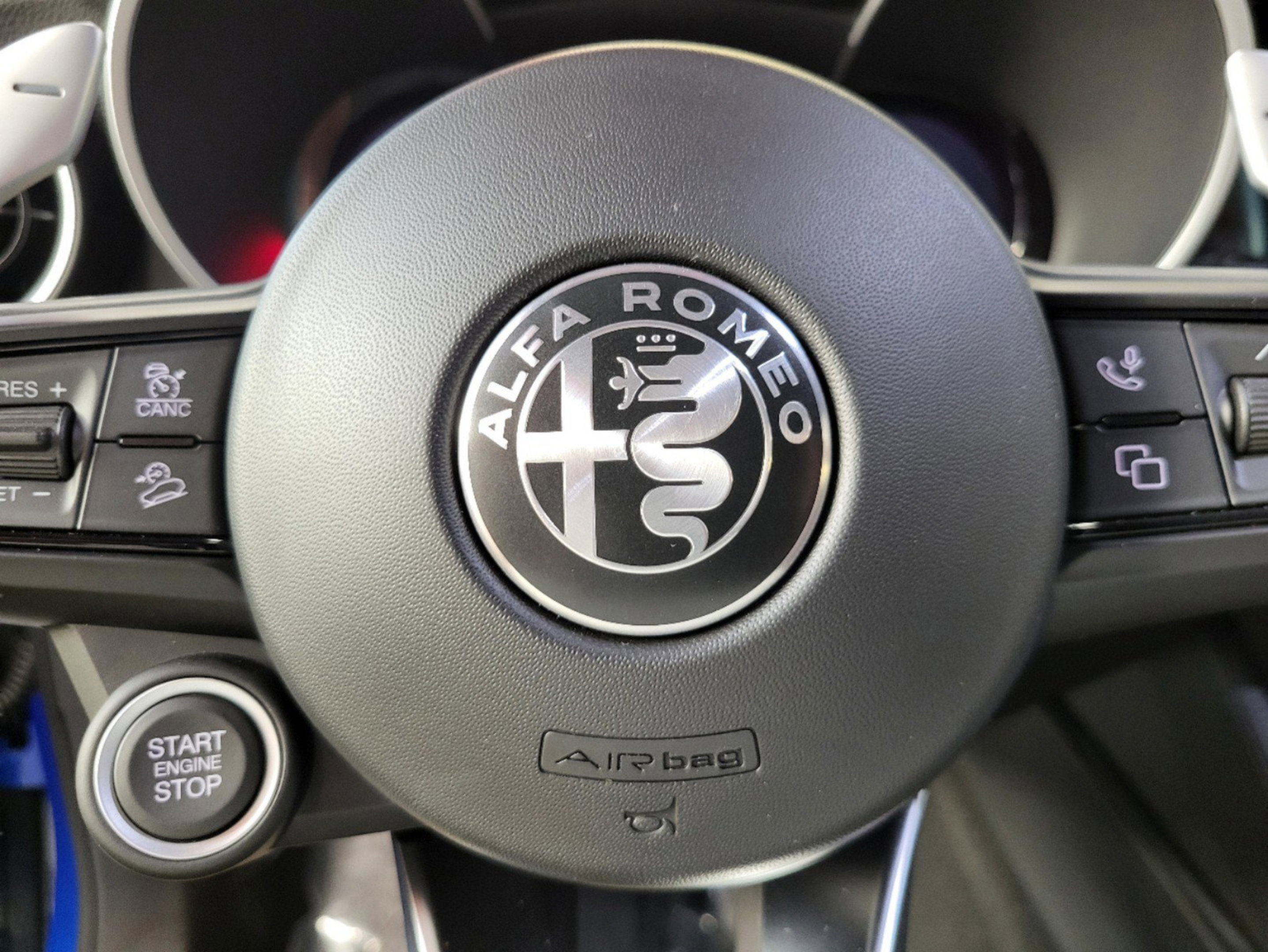 New 2025 Alfa Romeo Stelvio Sprint AWD/4WD image 43