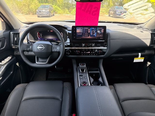 New 2026 Nissan Pathfinder SL AWD/4WD image 12