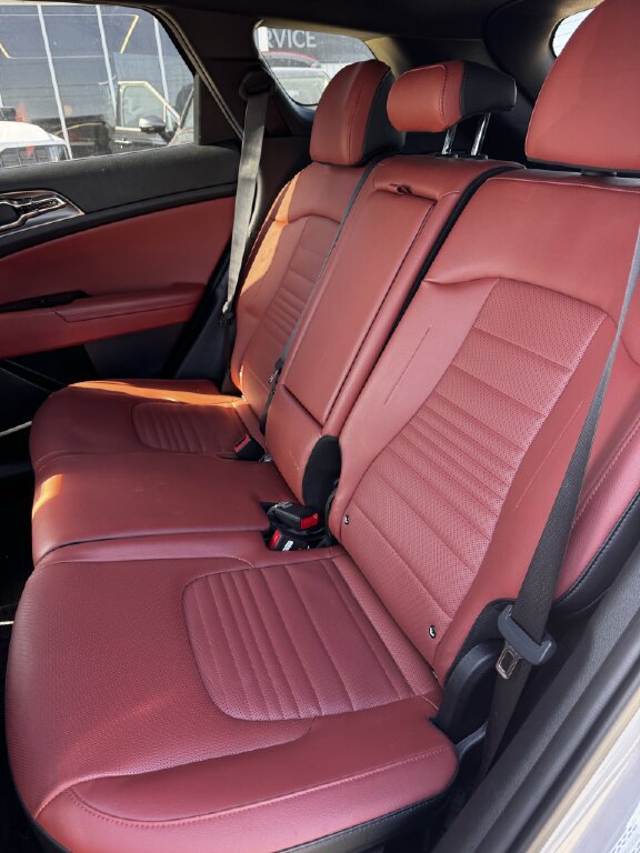 Certified 2024 Kia Sportage SX FWD image 28