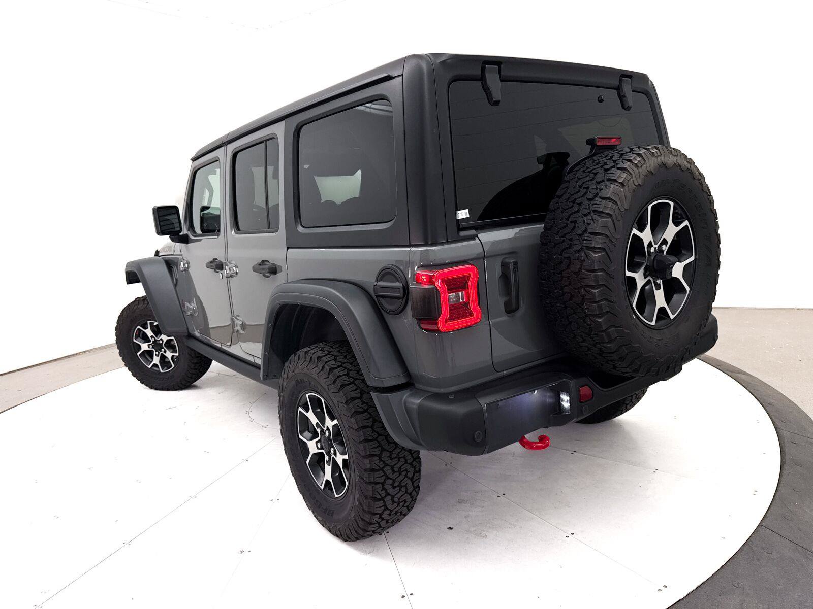 Used 2022 Jeep Wrangler Unlimited Rubicon w/ Steel Bumper Group AWD/4WD image 2