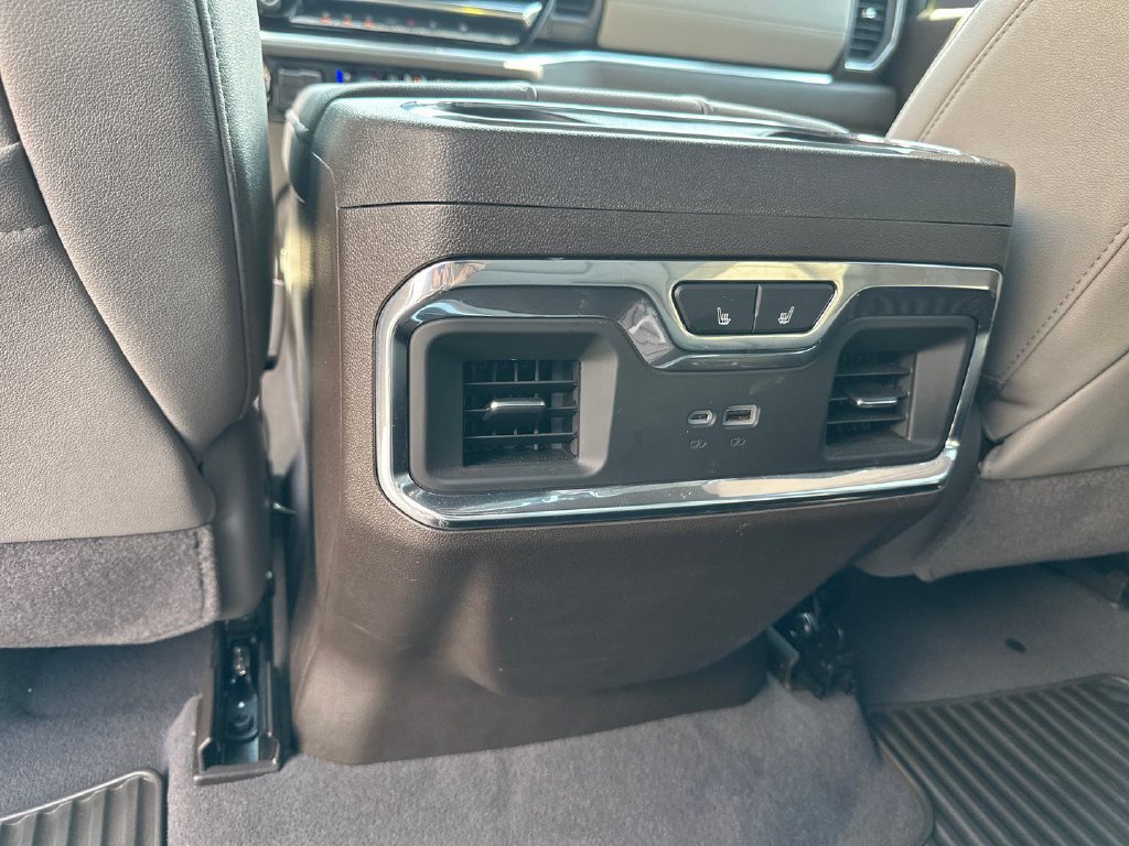 Used 2025 Chevrolet Silverado 1500 LTZ w/ LTZ Convenience Package II AWD/4WD image 19