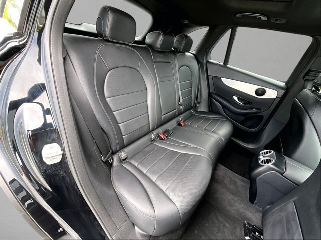 Used 2021 Mercedes-Benz GLC 300 image 29