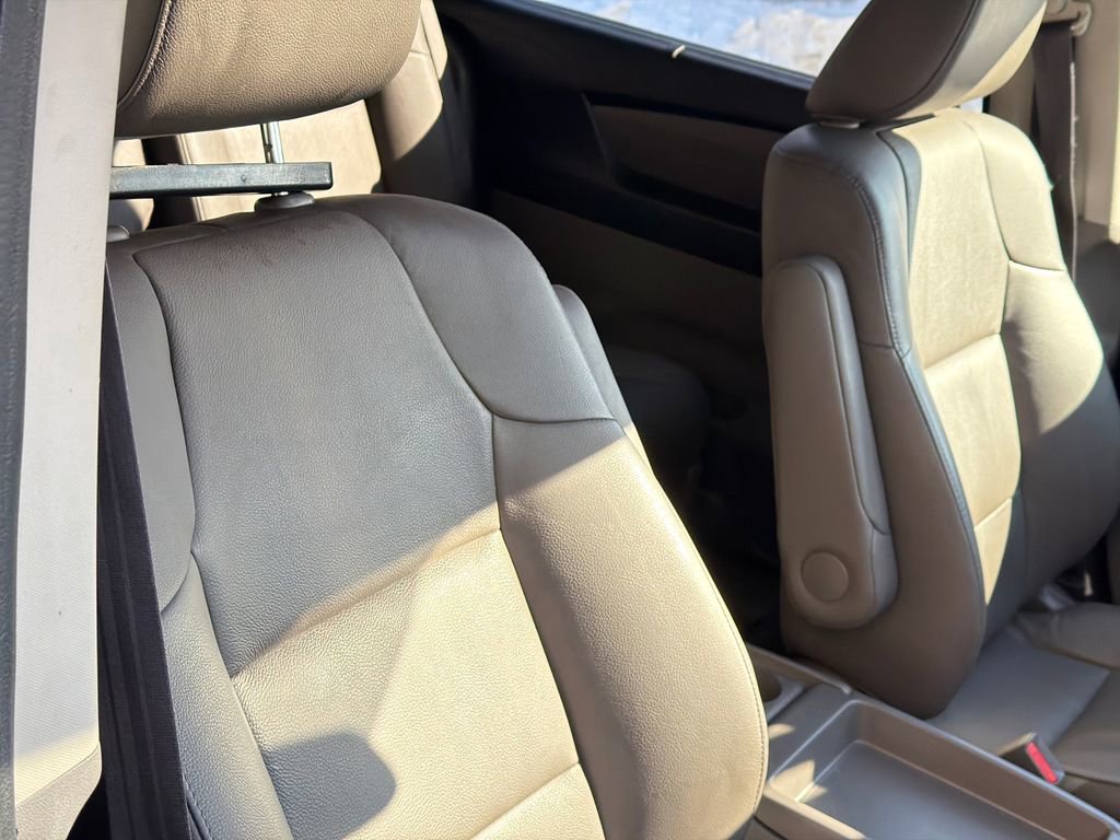 Used 2016 Honda Odyssey EX-L image 9