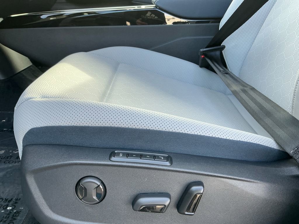 New 2026 Volkswagen ID.4 Pro S Plus image 24