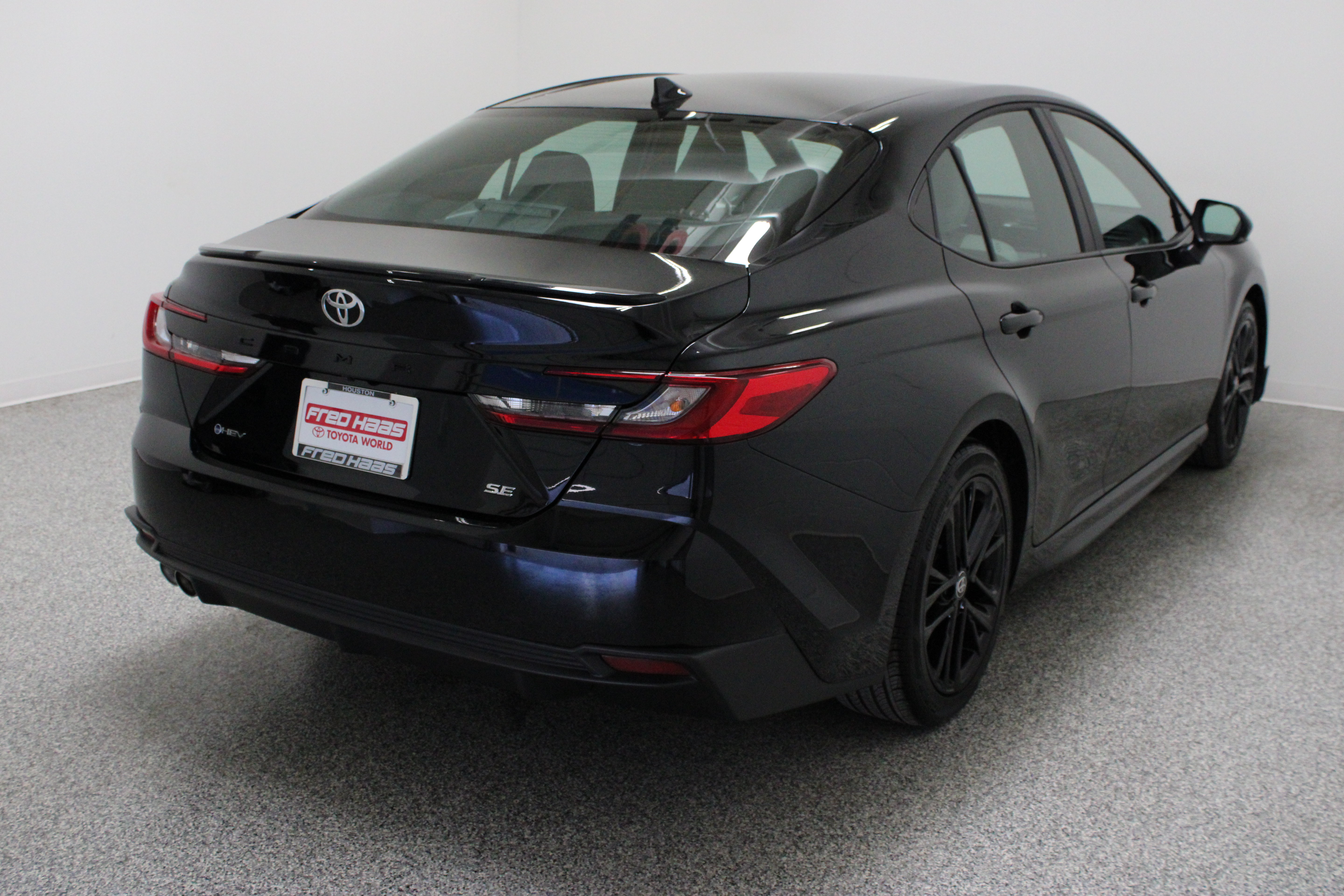 Used 2026 Toyota Camry SE w/ Convenience Package FWD image 7