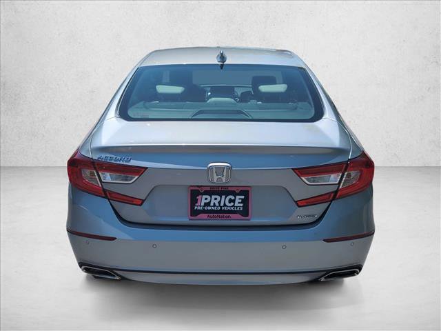 Used 2018 Honda Accord Touring image 6